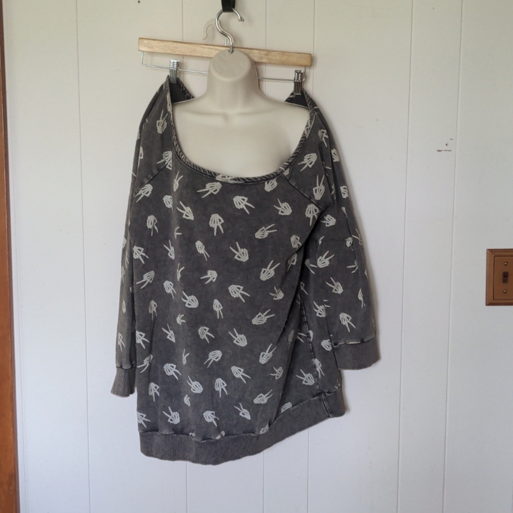 Torrid lovesick off one shoulder slouch sweater 2xl